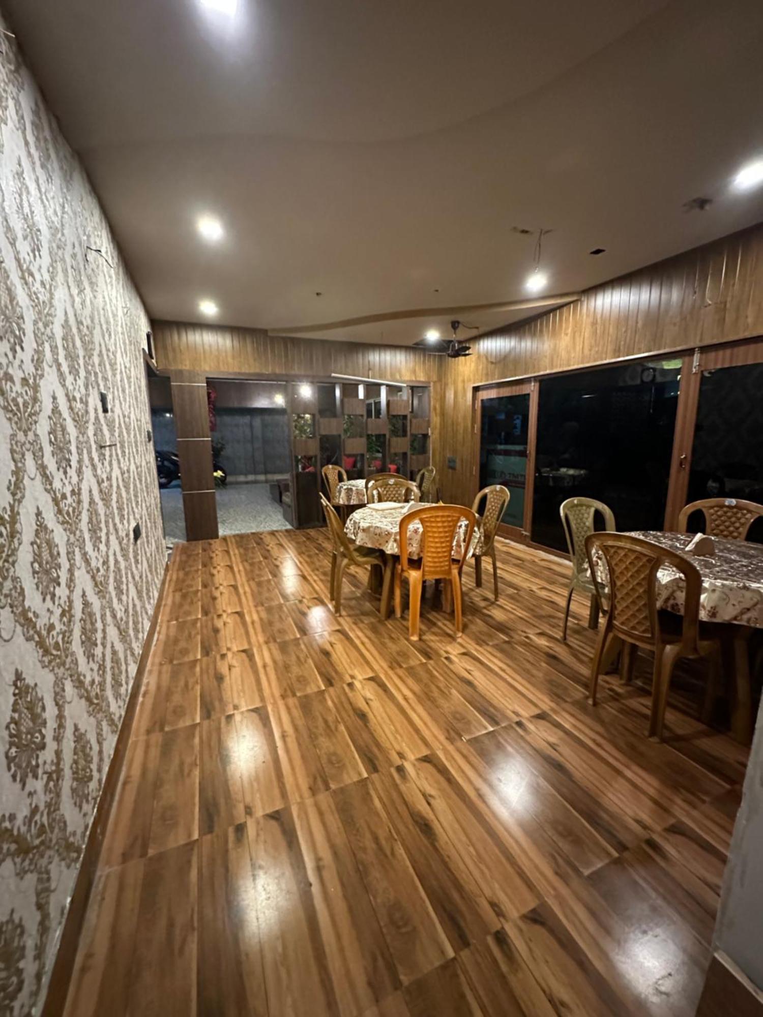 Gd Hotel Njp Siliguri Eksteriør bilde